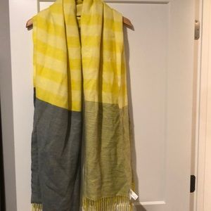 GAP Accessories - Gap bright yellow scarf with fringe GAP Accessories - Gap bright yellow scarf with fringe